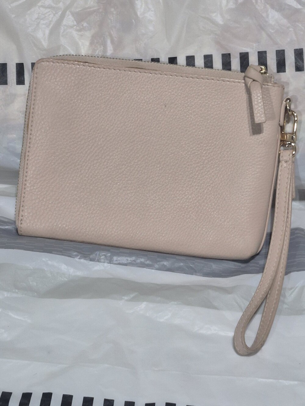 Tory Burch Blush Leather Wristlet Wallet - Picture 2 of 5